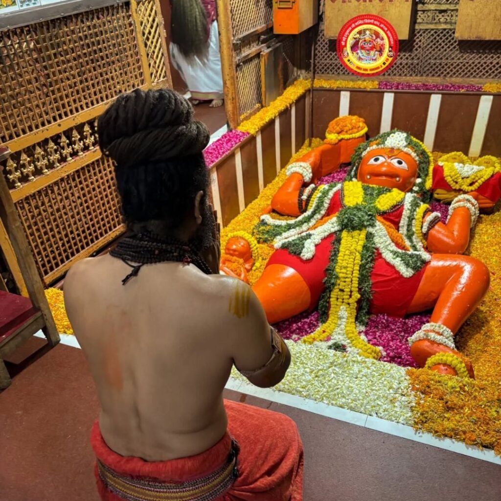 Bade Hanuman JI Mandir Prayagaraj Photo 2