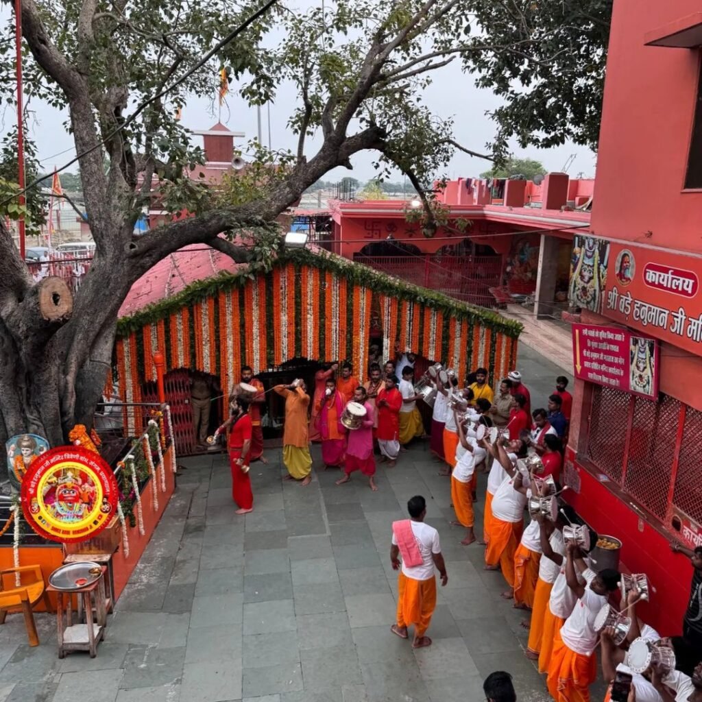 Bade Hanuman JI Mandir Prayagaraj Photo 6