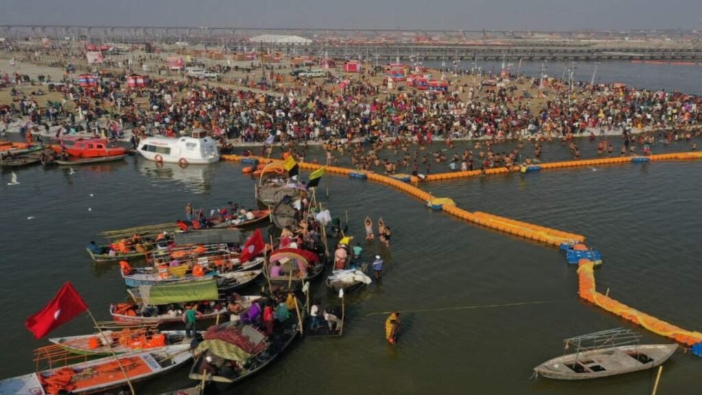 Bade Hanuman Ji Mandir Prayagraj Sangam (1)